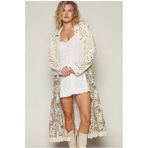🎉POL “ Bora Bora” POL Textured Fabric and Floral Print Cardigan Duster Cream 78